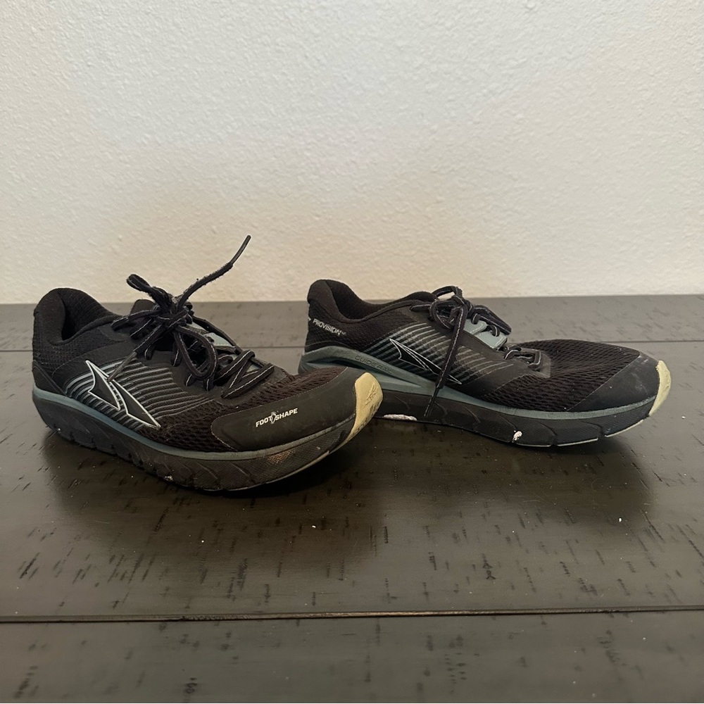 Altra Women’s Provision 4 Black Running Shoes